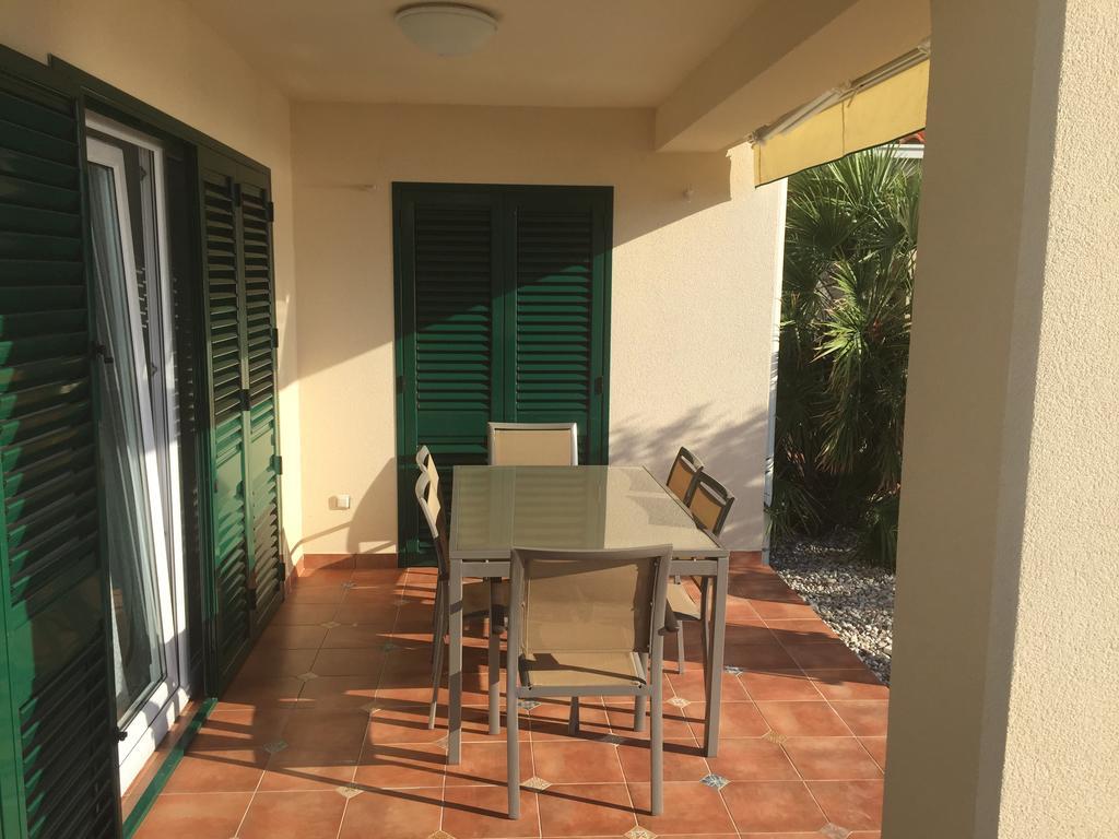 Apartments Andrea Stara Novalja Phòng bức ảnh