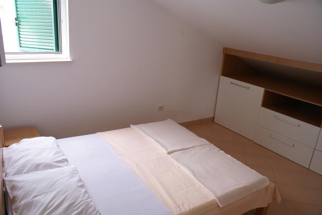 Apartments Andrea Stara Novalja Phòng bức ảnh