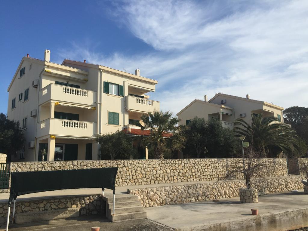 Apartments Andrea Stara Novalja Ngoại thất bức ảnh